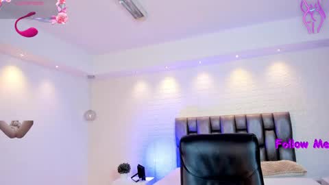 aidajoness online show from April 11, 2026, 12:31 pm