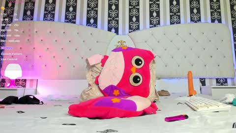 aidasina online show from January 7, 2025, 5:12 am