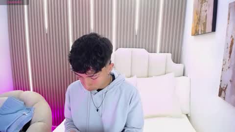 Snapshot of aiden_rivers_ chatting on February 23, 2026, 12:24 pm Aiden online show from February 23, 2026, 12:24 pm