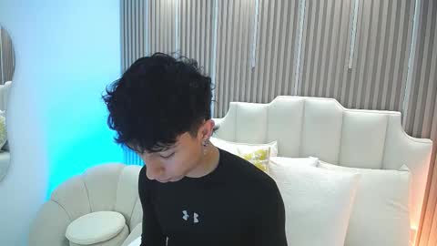 Aiden online show from March 12, 2026, 1:50 pm