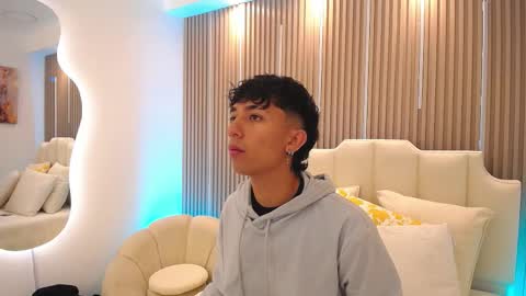 Aiden online show from March 18, 2026, 1:14 pm