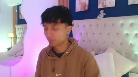 Aiden online show from April 13, 2026, 12:54 pm