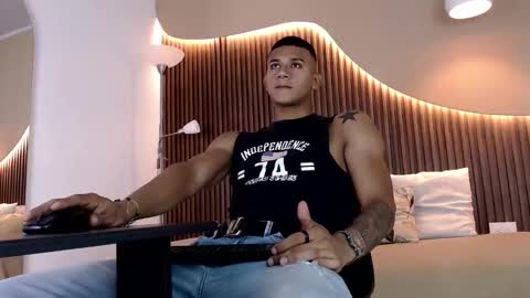 Aiden online show from October 21, 2025, 1:56 pm