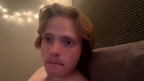 Snapshot of aidenisdunn chatting on December 8, 2024, 1:36 pm aidenisdunn online show from December 8, 2024, 1:36 pm