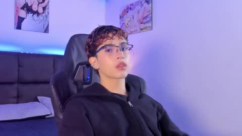 Aiden  online show from October 16, 2025, 11:55 am