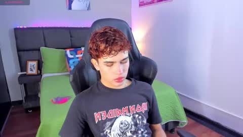 Aiden  online show from December 22, 2025, 12:57 pm