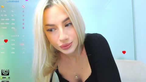 Allie  online show from February 12, 2026, 11:16 am