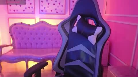ailen online show from September 20, 2025, 2:34 am