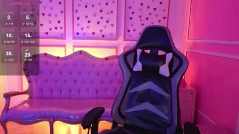 ailen online show from September 25, 2025, 2:37 am