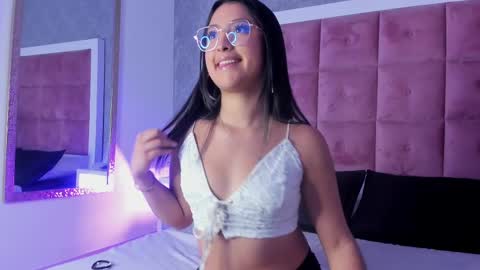 Snapshot of ailenaranda chatting on October 21, 2025, 3:57 pm Ailen online show from October 21, 2025, 3:57 pm