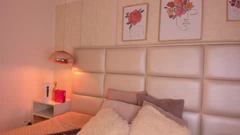 Aily Yozuko online show from October 1, 2025, 2:50 am