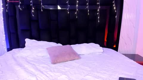 Ailyn Blaze online show from March 6, 2026, 6:43 am