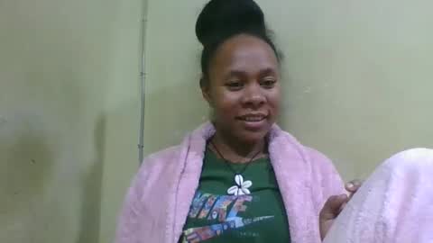 aimee982179 online show from June 3, 2026, 6:46 pm