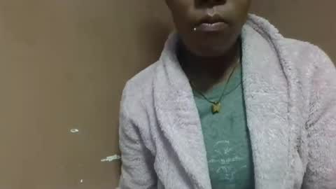 aimee982179 online show from July 18, 2026, 3:27 pm