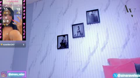 AinaraVelez online show from December 8, 2024, 2:49 am