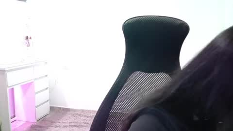 Snapshot of aineangeel chatting on November 23, 2025, 1:38 am AINE online show from November 23, 2025, 1:38 am