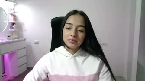 Snapshot of aineangeel chatting on December 3, 2025, 1:46 am AINE online show from December 3, 2025, 1:46 am