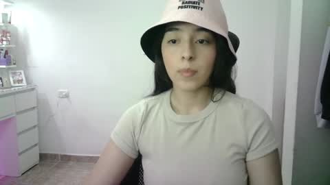 Snapshot of aineangeel chatting on April 7, 2026, 12:00 am AINE online show from April 7, 2026, 12:00 am