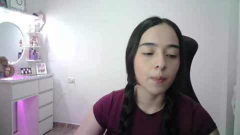 Snapshot of aineangeel chatting on April 7, 2026, 8:20 pm AINE online show from April 7, 2026, 8:20 pm