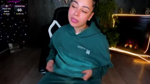 Aisha online show from March 31, 2026, 8:37 am