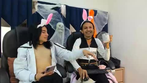 Aisha online show from November 1, 2025, 2:57 am