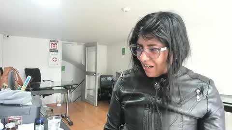 Katie   online show from May 22, 2026, 2:33 pm