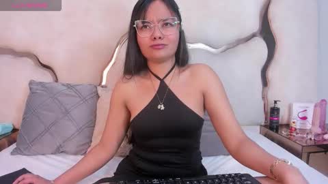 Aisha online show from February 24, 2026, 2:59 pm