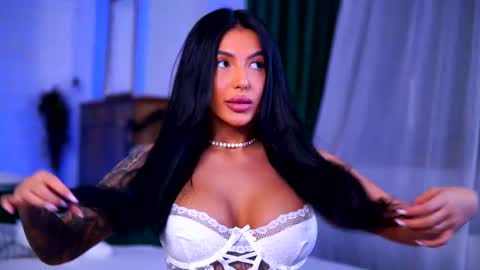 Maddy online show from November 13, 2025, 7:02 pm