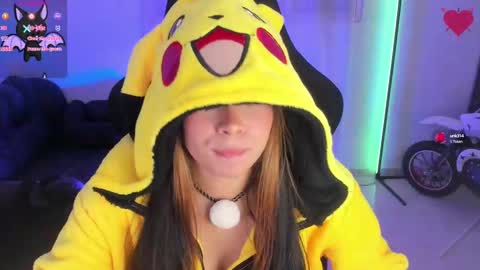 aishelyng20 online show from October 15, 2025, 10:54 pm