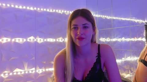 Aisha online show from October 30, 2025, 6:15 am