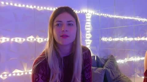 Aisha online show from November 4, 2025, 6:01 am