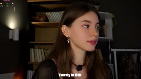 Snapshot of aislyfarran chatting on October 17, 2025, 12:14 am Aliza online show from October 17, 2025, 12:14 am