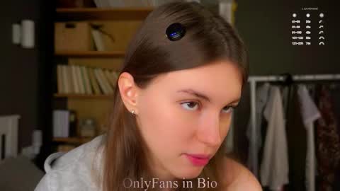 Aliza online show from December 3, 2025, 1:13 am