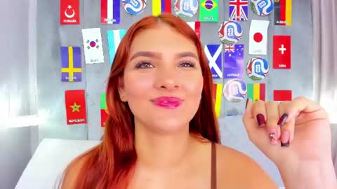 Snapshot of aitanajones1_ chatting on July 5, 2026, 3:23 am Aitana online show from July 5, 2026, 3:23 am