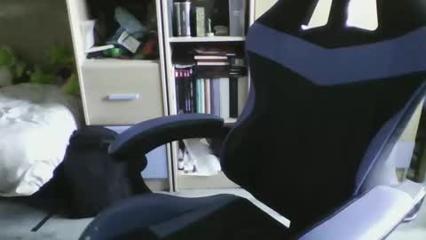 Snapshot of aitorycheeto2003 chatting on April 1, 2026, 3:31 pm aitorycheeto2003 online show from April 1, 2026, 3:31 pm