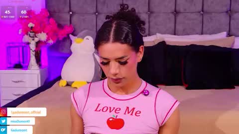 Snapshot of aivadumont chatting on February 20, 2026, 1:35 am Queen Dumont online show from February 20, 2026, 1:35 am