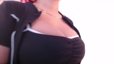 AIXA  online show from November 11, 2025, 1:11 pm