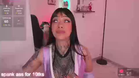 Snapshot of akari1_mischief chatting on September 20, 2025, 8:32 pm Alejandra online show from September 20, 2025, 8:32 pm