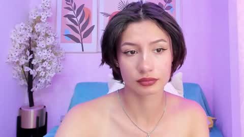 Snapshot of akaza_hakuji_ chatting on February 1, 2025, 3:18 pm Azaka online show from February 1, 2025, 3:18 pm