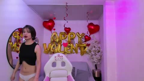 Snapshot of akaza_hakuji_ chatting on February 15, 2025, 12:11 pm Azaka online show from February 15, 2025, 12:11 pm