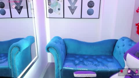 Snapshot of akaza_hakuji_ chatting on October 14, 2025, 12:50 pm Azaka online show from October 14, 2025, 12:50 pm