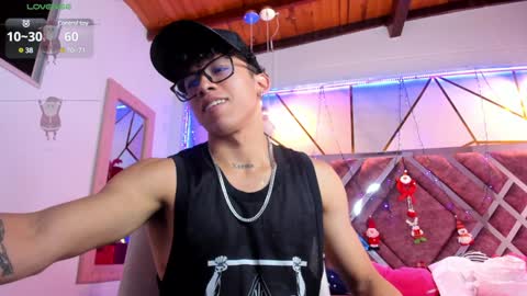 Snapshot of akazaboy chatting on December 21, 2024, 4:19 am akazaboy online show from December 21, 2024, 4:19 am