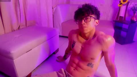 Snapshot of akazaboy chatting on November 21, 2025, 5:06 am akazaboy online show from November 21, 2025, 5:06 am