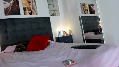 Akemi online show from March 2, 2025, 7:10 am