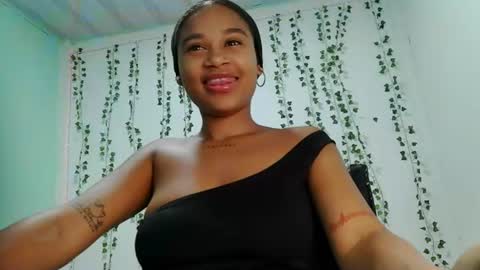 Snapshot of akemy_saunderz chatting on June 13, 2026, 3:04 am akemy_saunderz online show from June 13, 2026, 3:04 am