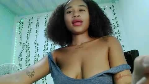 Snapshot of akemy_saunderz chatting on June 16, 2026, 9:28 pm akemy_saunderz online show from June 16, 2026, 9:28 pm