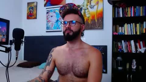 Snapshot of akiles_r chatting on November 6, 2025, 11:37 pm akiles online show from November 6, 2025, 11:37 pm