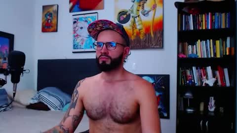 Snapshot of akiles_r chatting on November 13, 2025, 10:19 pm akiles online show from November 13, 2025, 10:19 pm