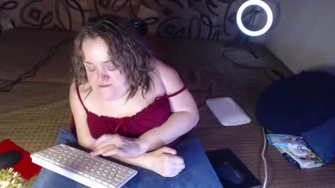 Snapshot of akindmodel chatting on January 15, 2025, 6:43 am Natalie online show from January 15, 2025, 6:43 am