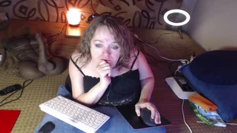 Snapshot of akindmodel chatting on January 26, 2025, 5:45 am Natalie online show from January 26, 2025, 5:45 am